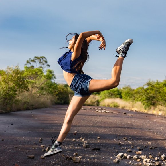 Meet your Posher, Sunny - Picture 1 of 1